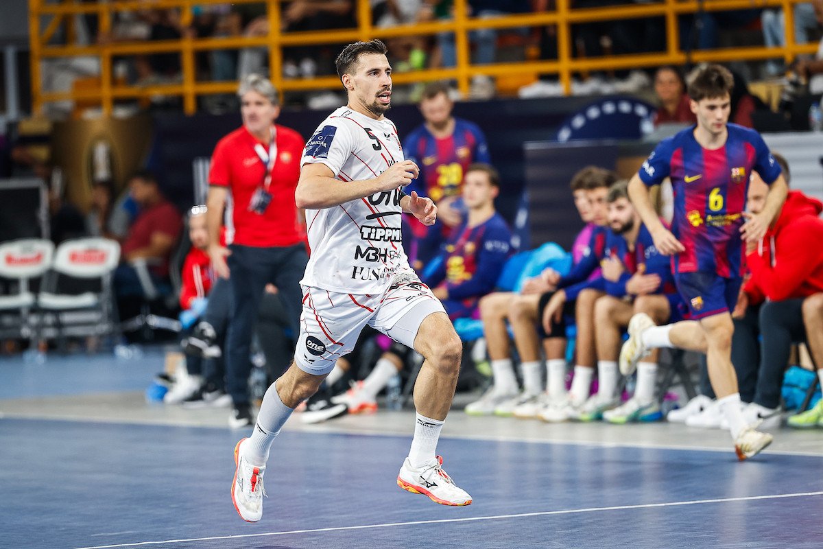 One Veszprém - One Veszprém - FC Barcelona 30-31 (12-13)
